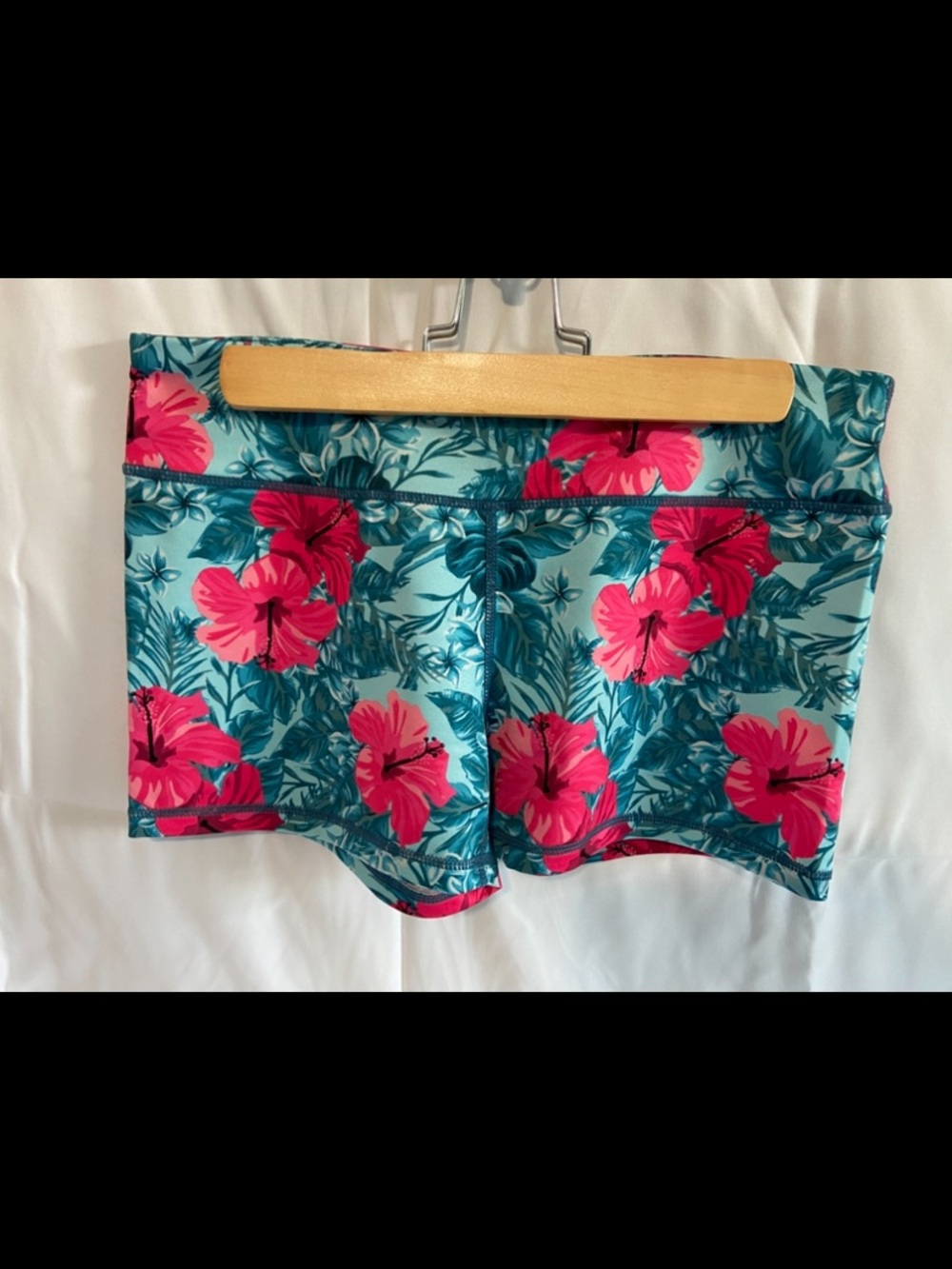 Tropical Floral Athletic Shorts for Women - Pink/Teal